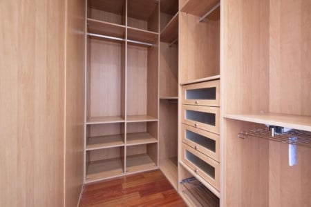 Dressing sur mesure, les astuces pour optimiser votre espace